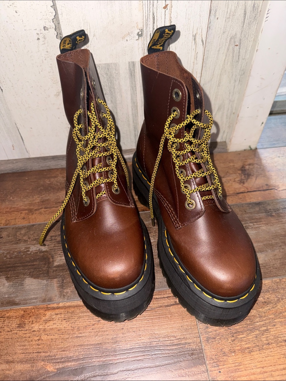 Doc Marten’s Jadon Brown Leather Platform Lace-Up Boots Size US 7